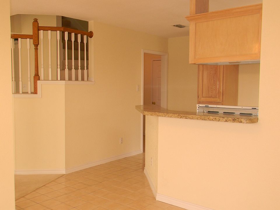 2nd image of 5418 Castle Dr