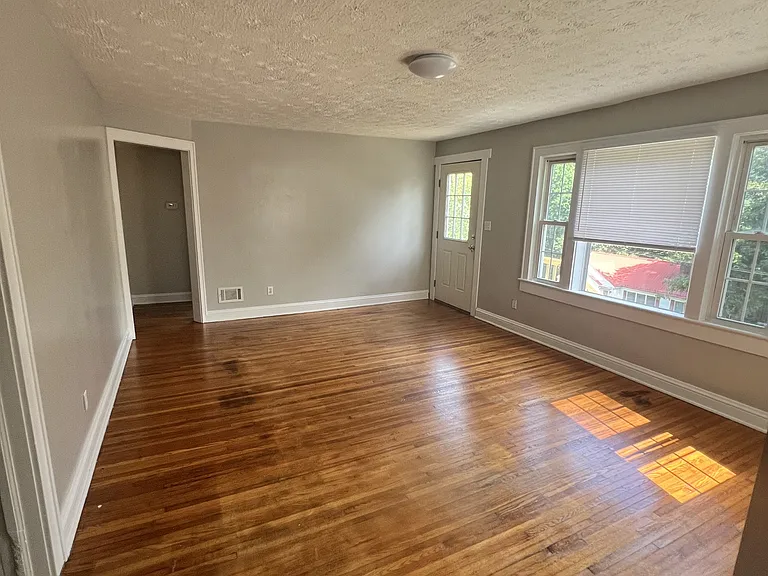 1219 East Dr — Photo 28