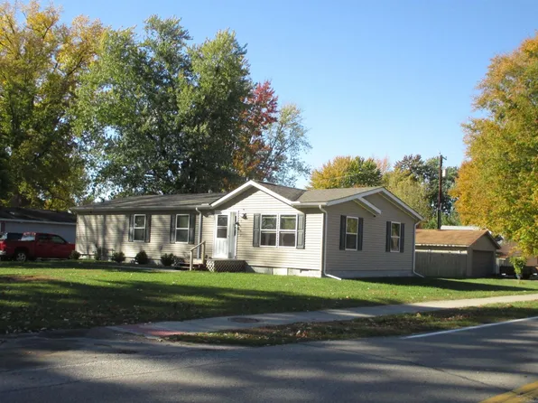 9642 Meadowbrook St, Clay, MI 48001