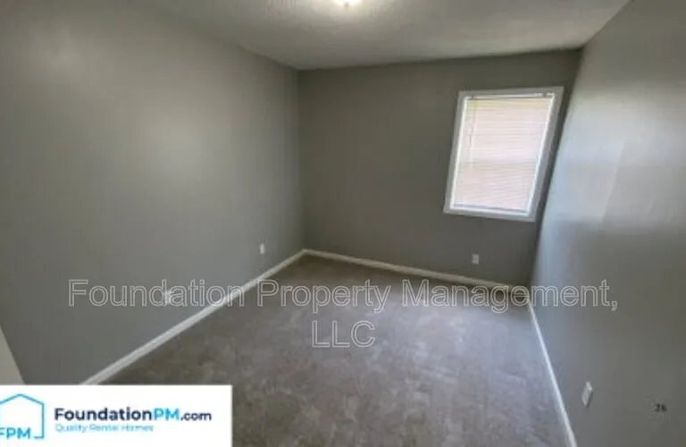 2961 Grenadier Cv — Photo 8