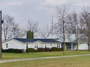 11755 Bay Rd, Wapakoneta, OH 45895