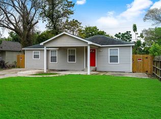 318 Clinton Park St, Houston, TX 77029