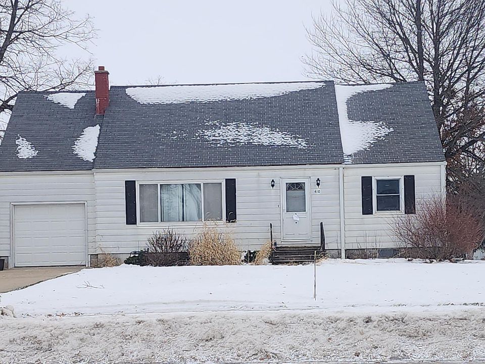 1st image of 410 2nd St NE