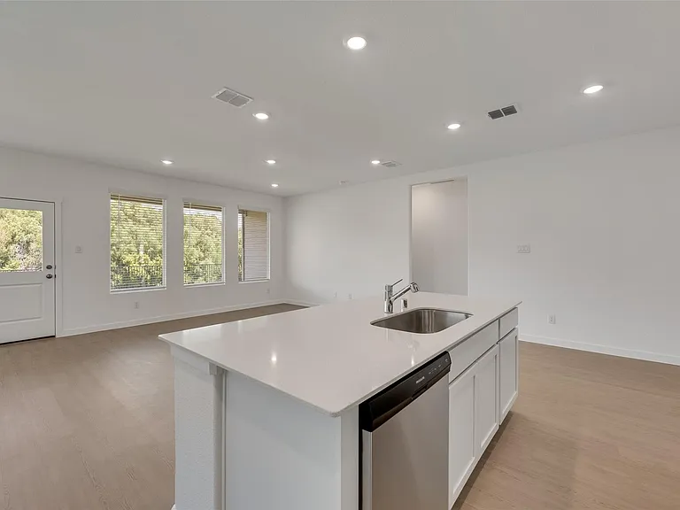 1900 Monchino Pl — Photo 12