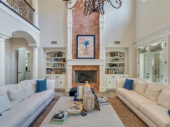 3rd image of 11 Arbor Cir