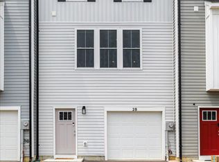 28 Marineris Cir, Martinsburg, WV 25405