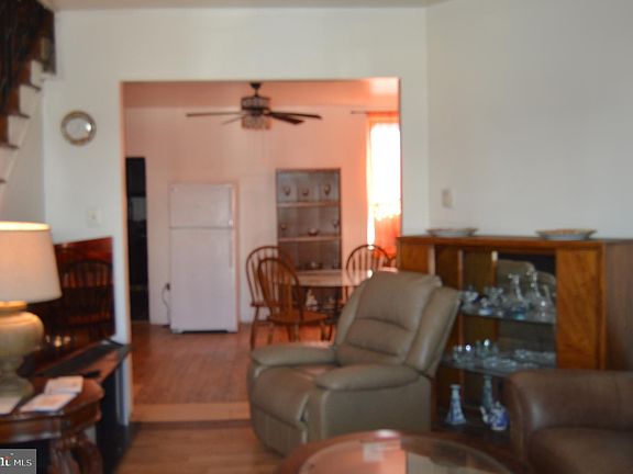 4th image of 214 W Duncannon Ave