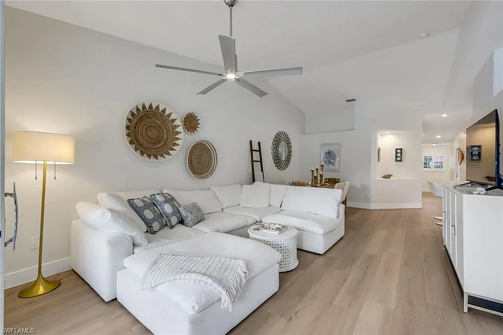 2 bed, 2.0 bath, 1569 sqft, $6,000 — Photo 3