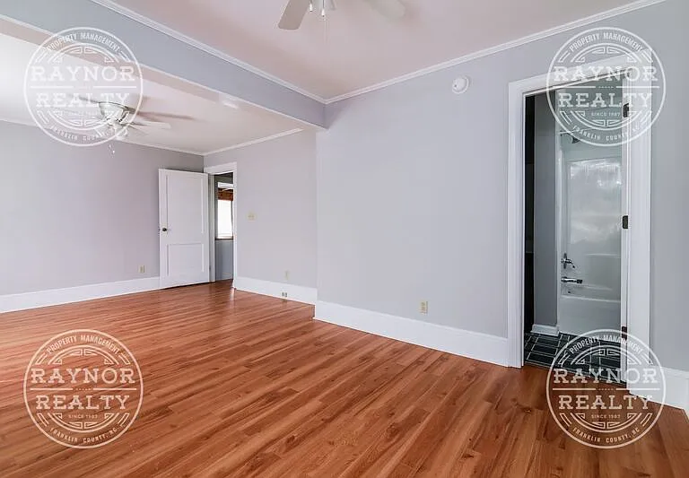 2045 State Highway 561 E — Photo 12