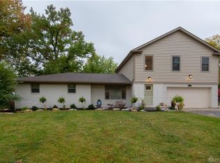 8359 Red Lion 5 Points Rd, Springboro, OH 45066