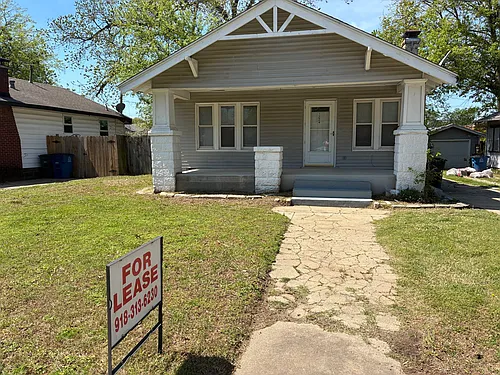 1224 S Lewis Pl Photo 1