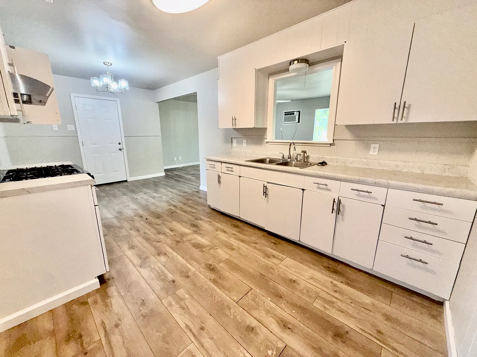 3 bed, 1291 sqft, $1,495 — Photo 4