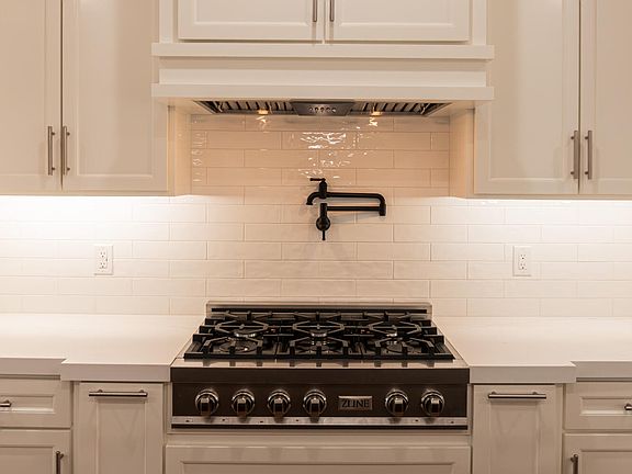 5th image of 23265 Avenue 178
