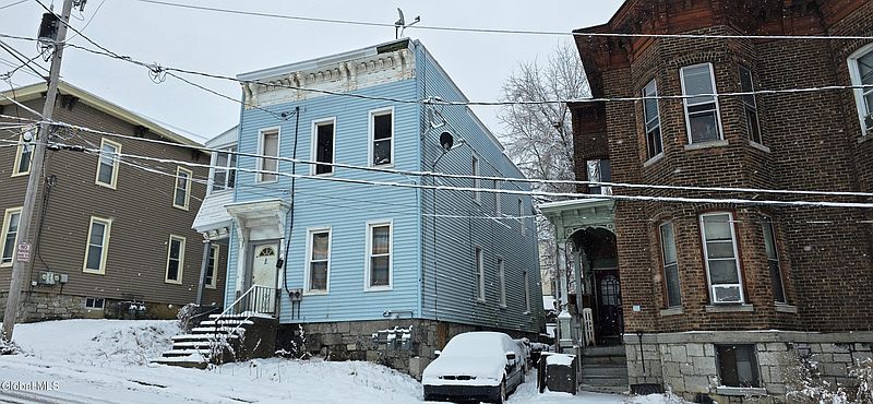 4th image of 21 Garden Street