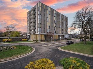 715 W Michigan Ave APT 607, Jackson, MI 49201