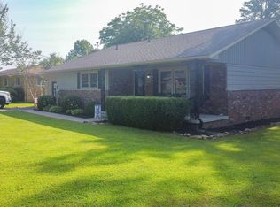 200 Ridge Ln, Paducah, KY 42003