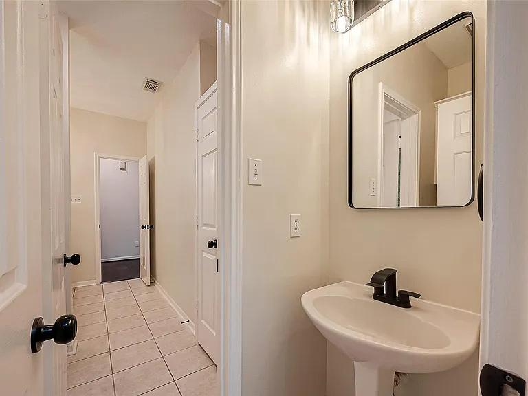 20819 Autumn Redwood Way — Photo 35
