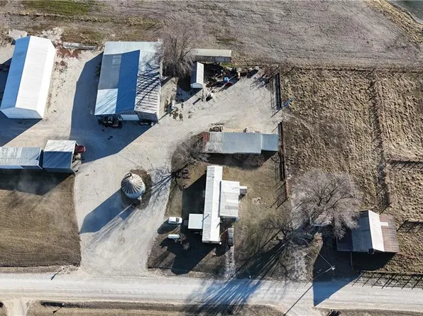 5262 Owl Creek Rd, Odessa, MO 64076