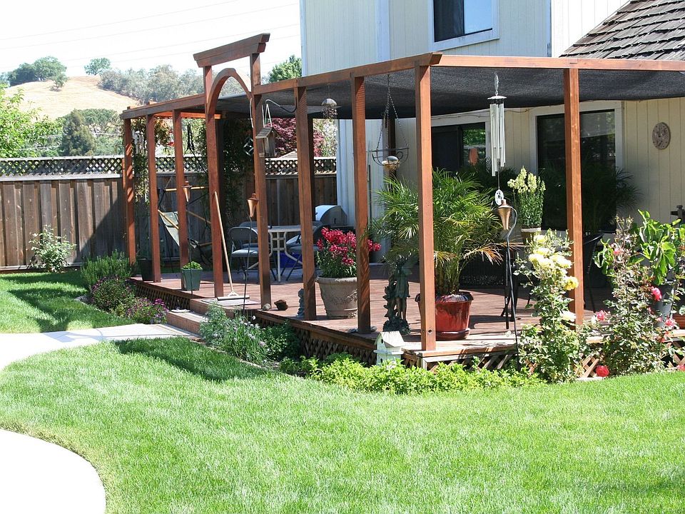 2nd image of 445 Chargin Dr