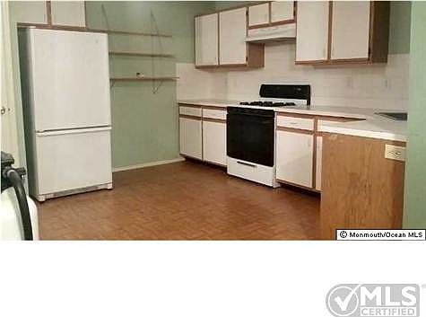 4th image of 107 Schley Ave