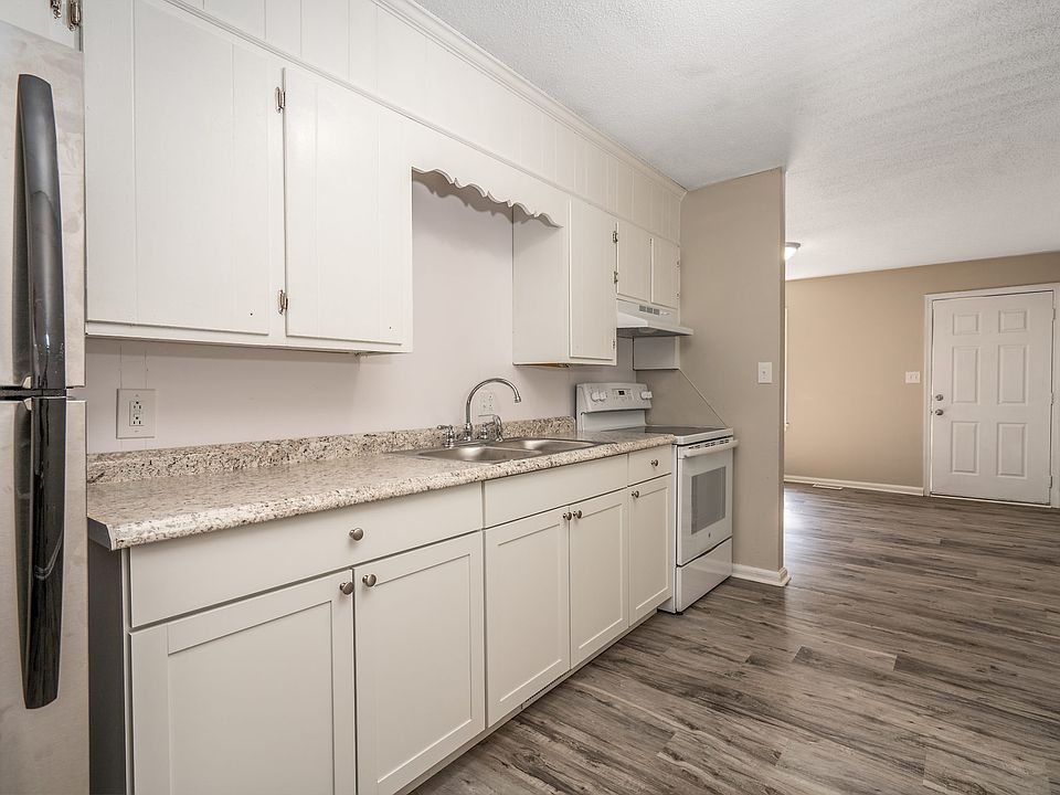 1st image of 657 Kingston Ave