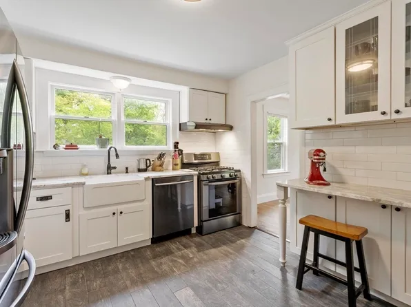 31 Rogers St, Billerica, MA 01821