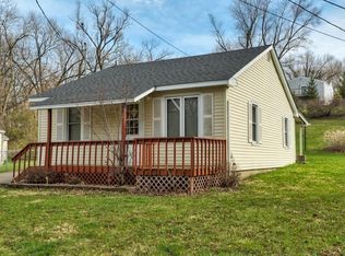 1208 Spring St, Des Moines, IA 50315