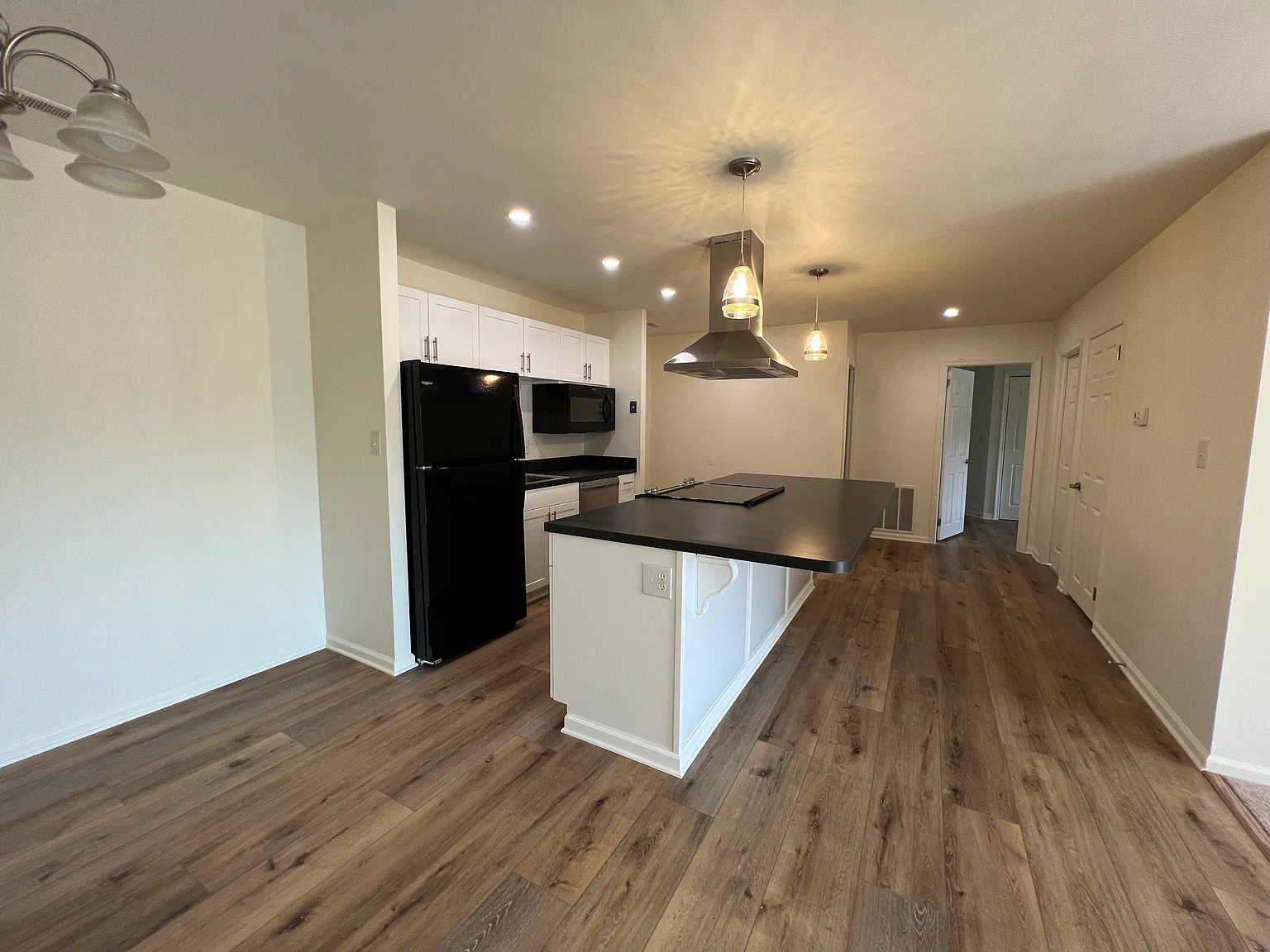 Cedar Run Condominiums — Photo 3
