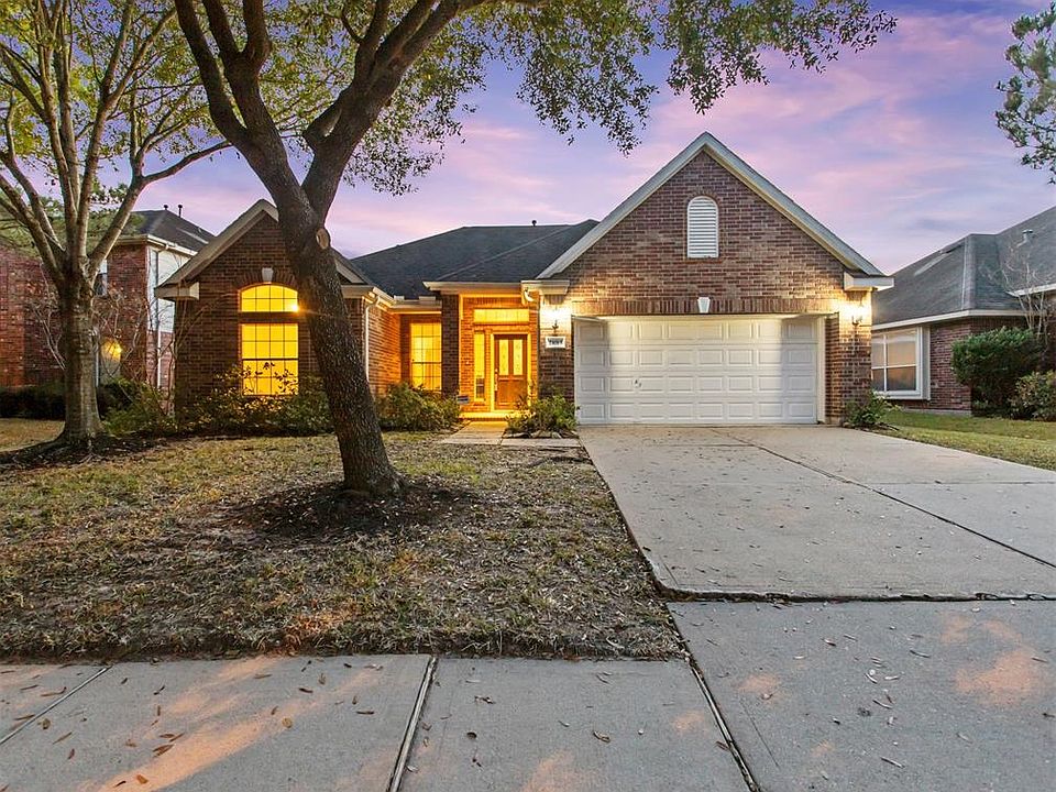 1st image of 21015 Indigo Field Ln