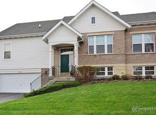 5520 Cambridge Way, Hanover Park, IL 60133