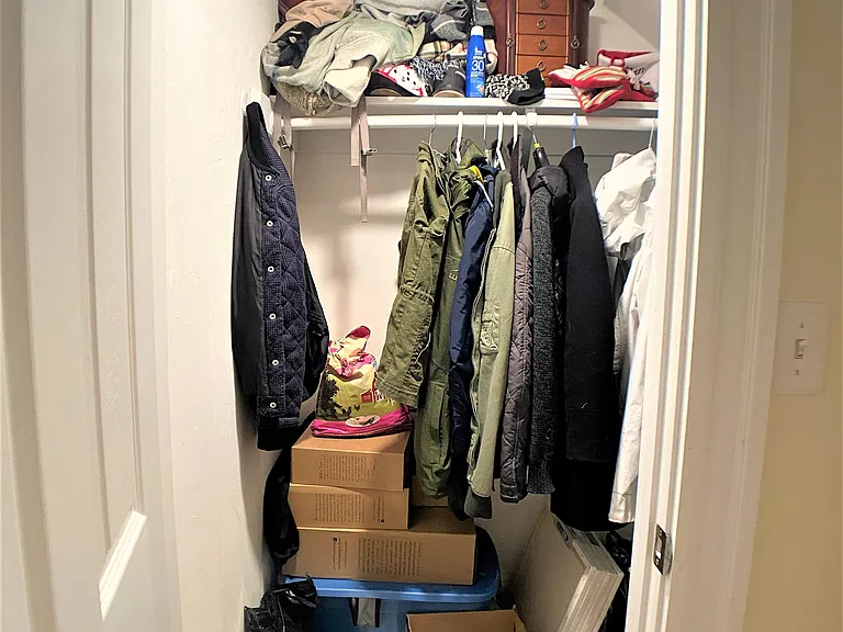 7 Brown Ter #1R — Photo 9
