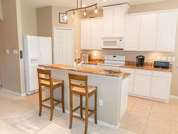 5th image of 3773 Parkridge Cir #4-105