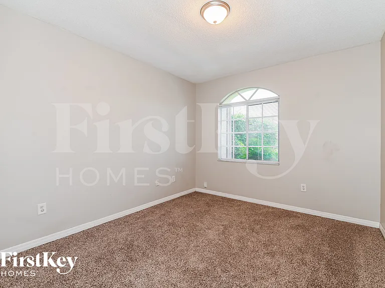 10901 SW 161st Pl — Photo 11