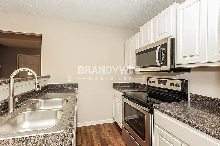 1777 Antebellum Dr — Photo 8