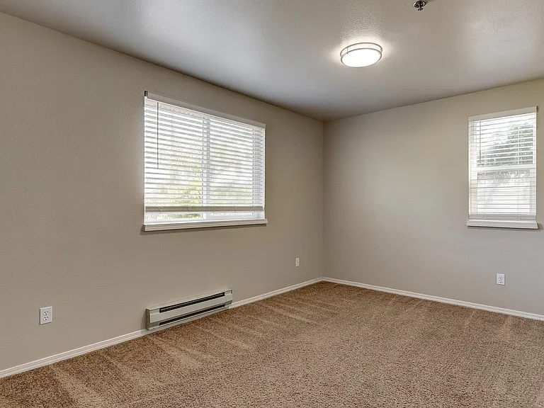 300 N Oak Harbor St #A102 — Photo 13