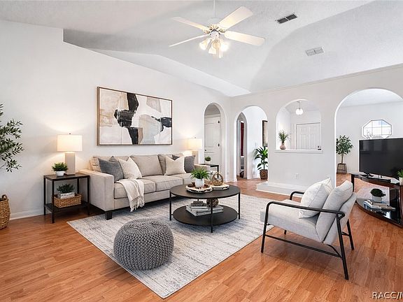 3rd image of 4228 Augustine Rd