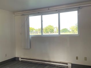 2328 Gabriel Ave APT 6, Zion, IL