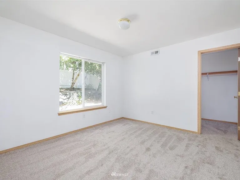 4812 50th Ave SE — Photo 9