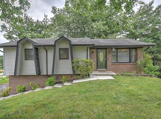 186 High Oak Dr, Bristol, VA 24201