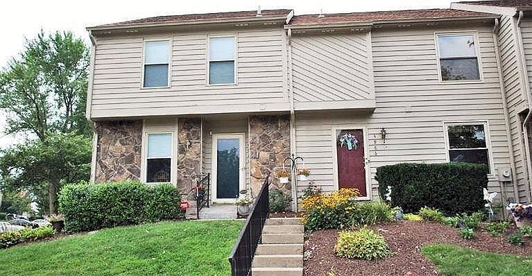1st image of 4984 Columbia Cir
