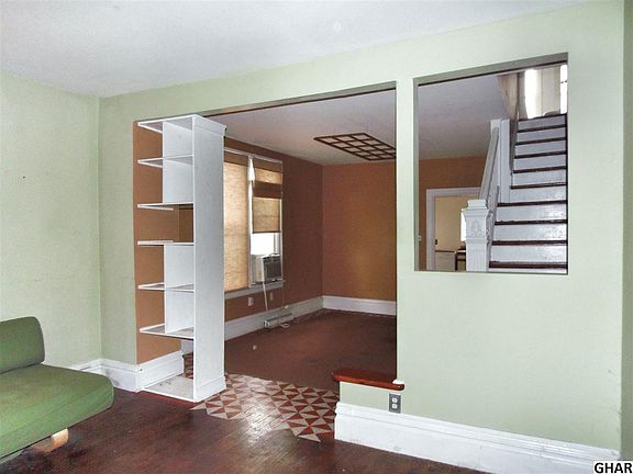 3rd image of 2728 Butler St