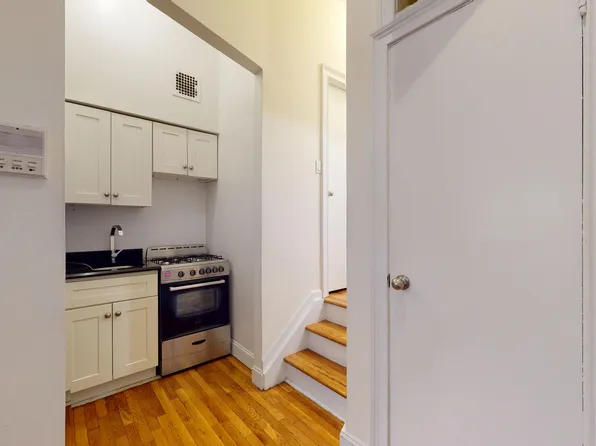 227 East 11th Street image 5 of 9