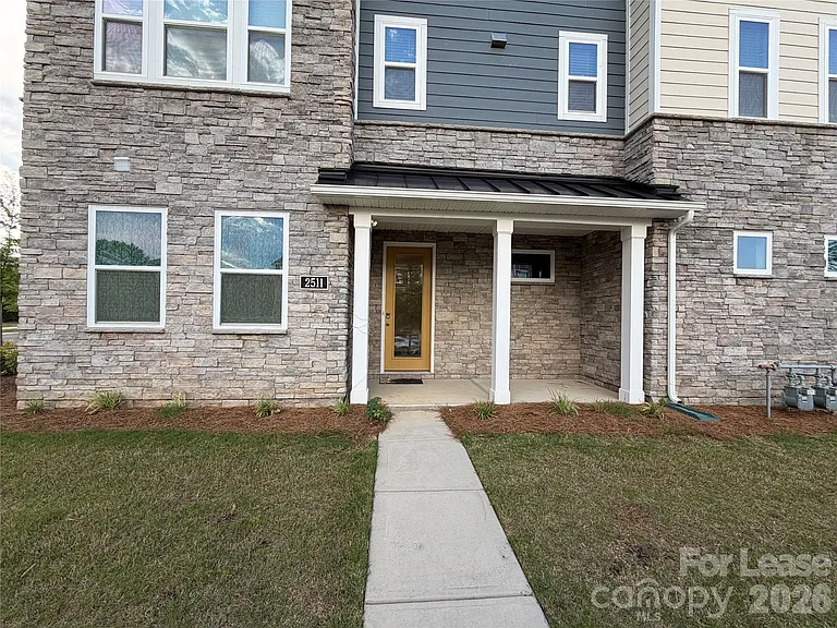 2511 Ensemble Ct — Photo 38