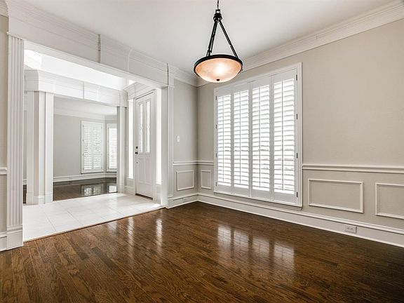 3rd image of 810 Placid View Ct