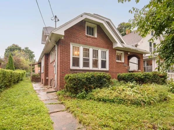 3113 Buena Vista St, Madison, WI 53704