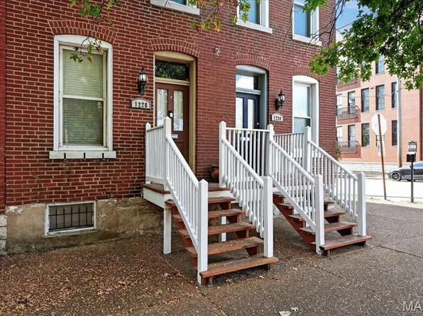 1228 Russell Blvd, Saint Louis, MO 63104
