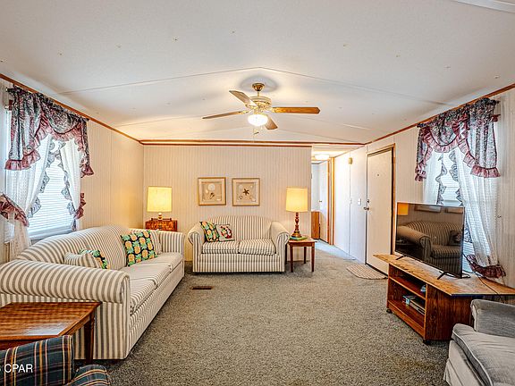 2nd image of 217 Twin Lakes Dr