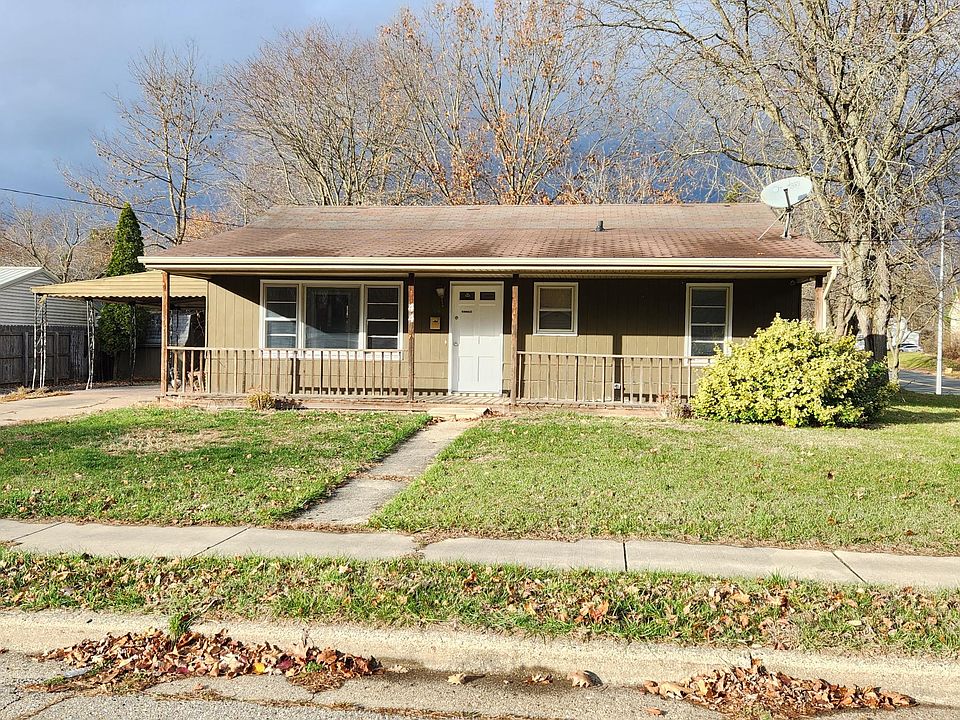 1st image of 44 Babcock Ave
