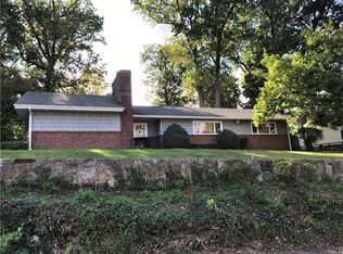 69 Stockbridge Rd, Yonkers, NY 10710