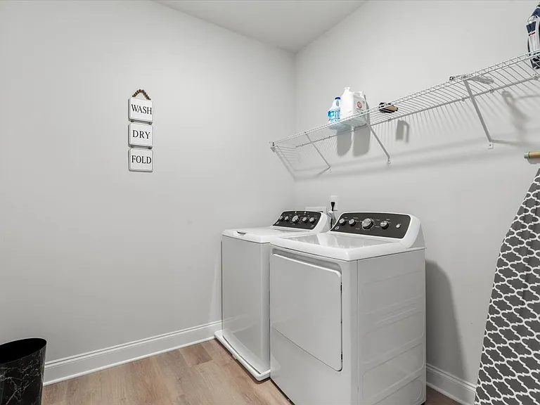 4074 Cottingham Way — Photo 25